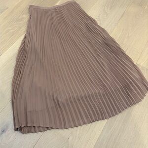 Babaton Taupe Pleated Skirt